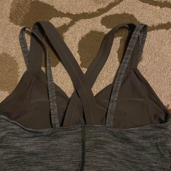 LULULEMON run for gold tank - Picture 3 of 4